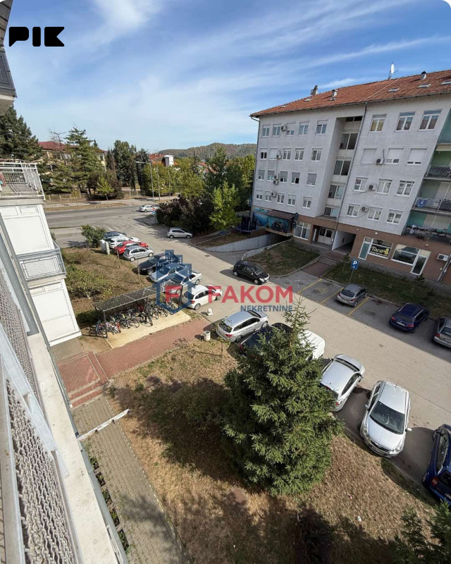 Na prodaju dvosoban stan u dobrom stanju, naselje Budžak 9