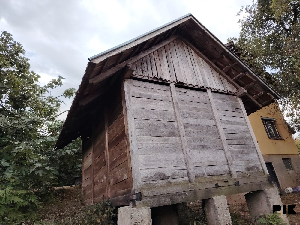 AMBAR Hrastovi 3