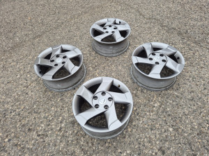 Alu felge 16 5x114.3 Dacia Duster / ORIGINAL