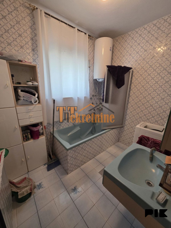 Stambeni objekat 143m2 na placu od 4908m2 - Trn 6