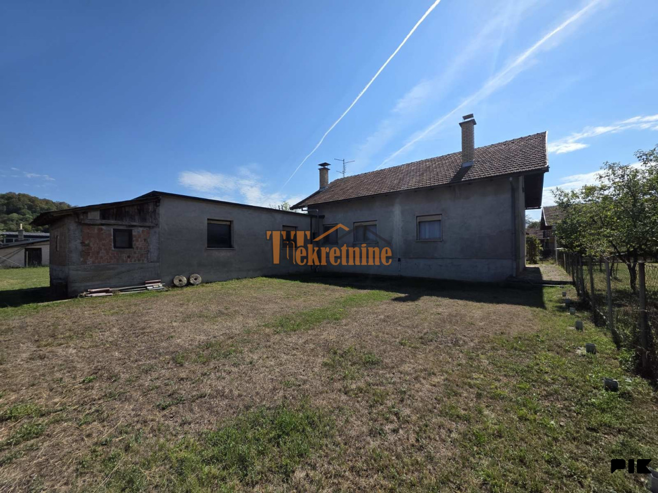 Stambeni objekat 143m2 na placu od 4908m2 - Trn 10