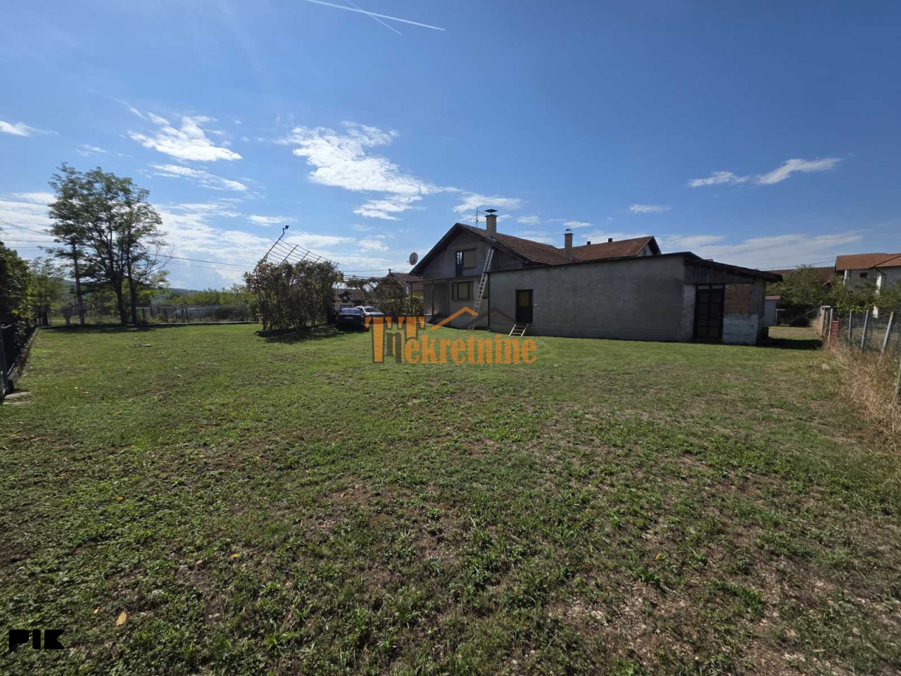 Stambeni objekat 143m2 na placu od 4908m2 - Trn 12