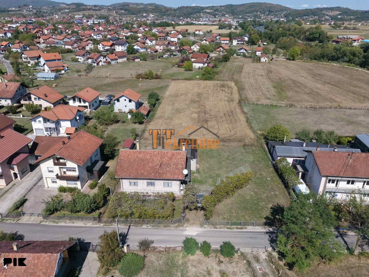 Stambeni objekat 143m2 na placu od 4908m2 - Trn 16
