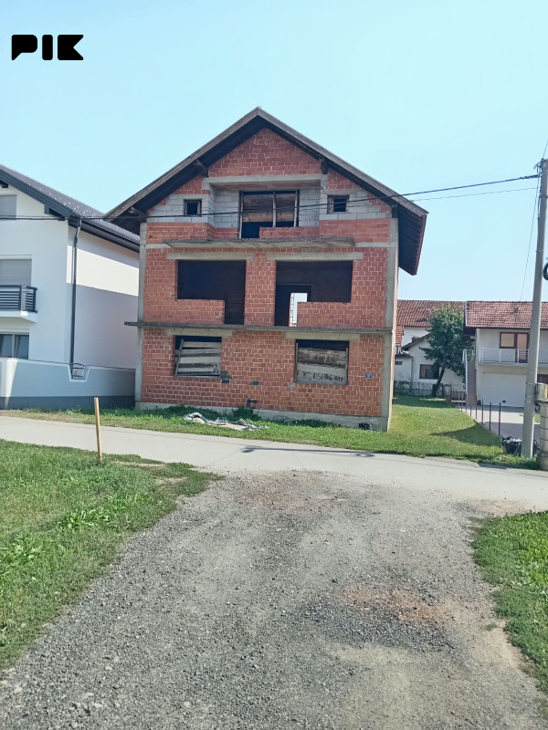 KUĆE PRIJEDOR / KUĆA U PRIJEDORU / PRODAJEM KUĆU U PRIJEDORU 3