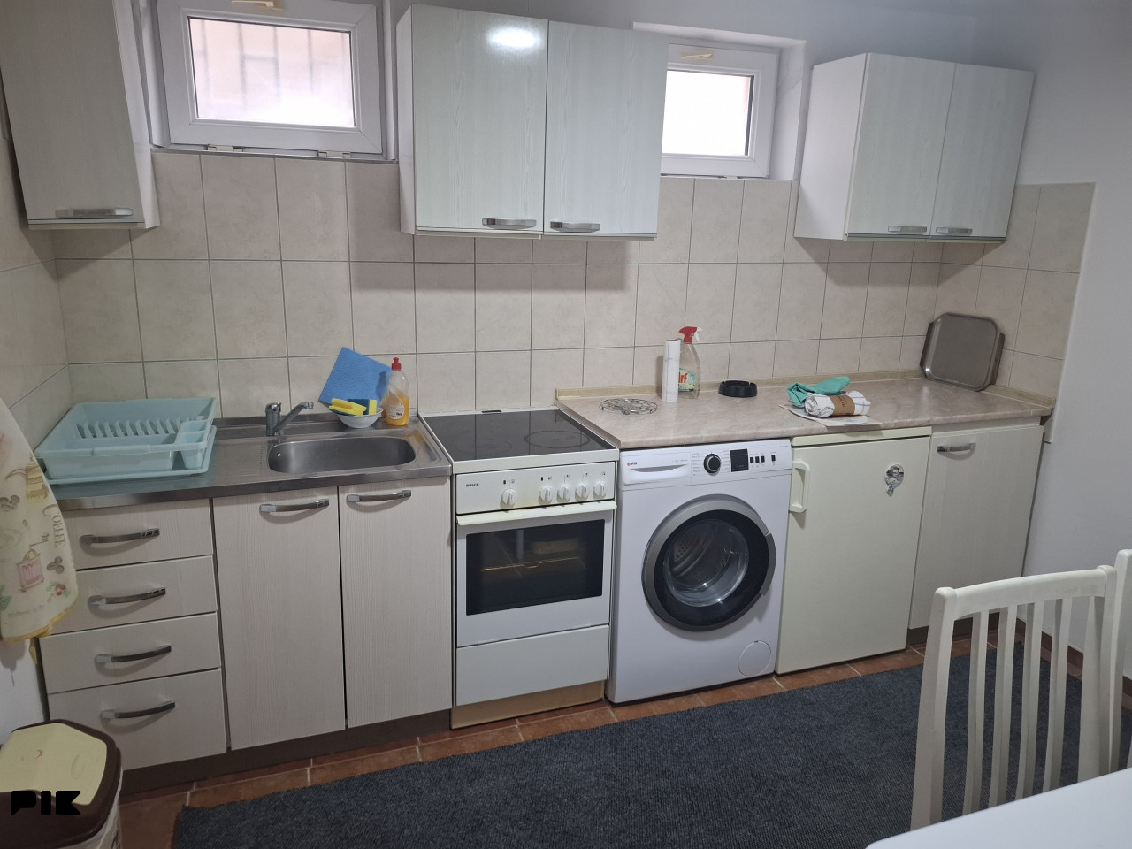 Soba za 2 ženske osobe , rezije ukljucene u cijenu 7