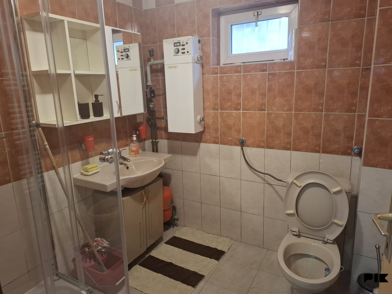 Soba za 2 ženske osobe , rezije ukljucene u cijenu 3