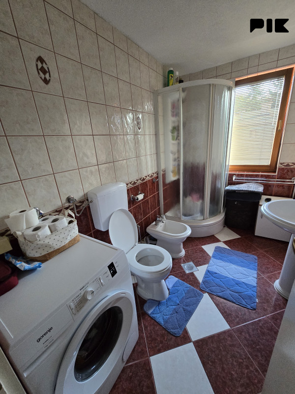 Dvoetažni stan Ilidža 140m2 15