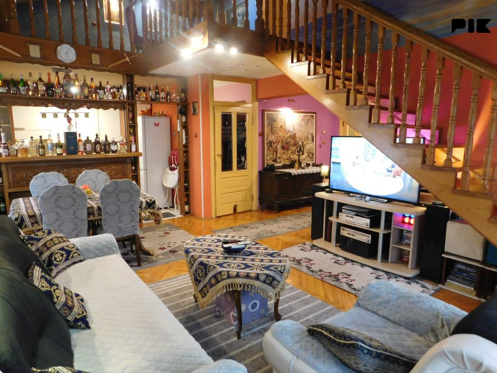 Petosoban stan 140m2 i garaža - Hisete/Kočićev Vijenac