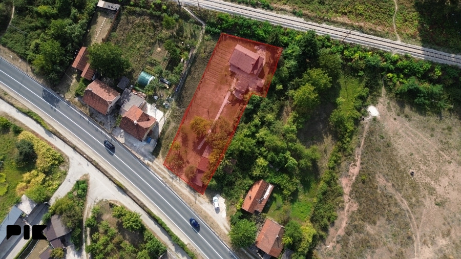 Kuća na dulum zemlje, Zenica, Kamberovića čikma 3