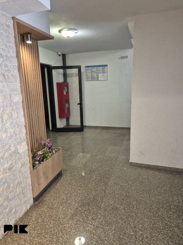 Stan Vogošća i parking mjesto 15