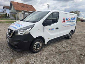 NISSAN NV300