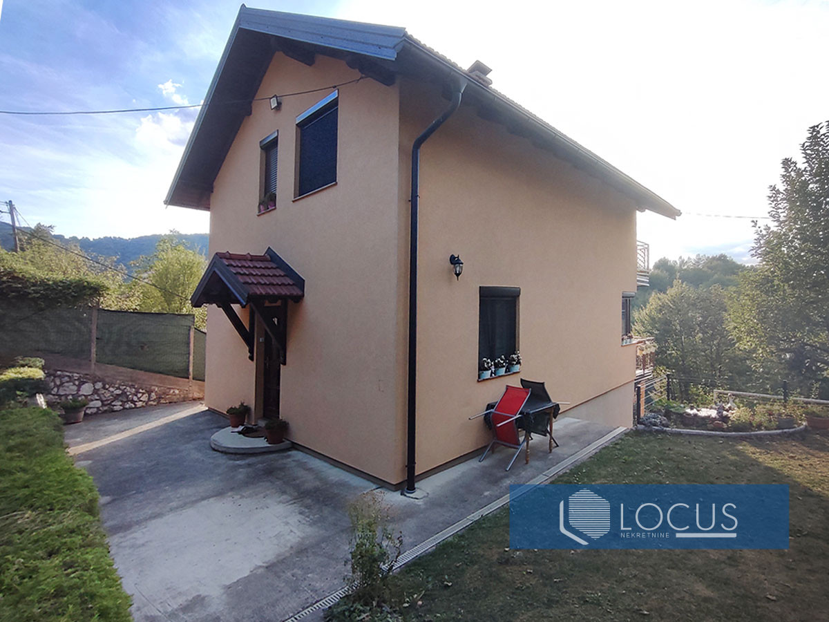 LOCUS: Kuća sa uređenim dvorištem, Rakovica, Ilidža 3