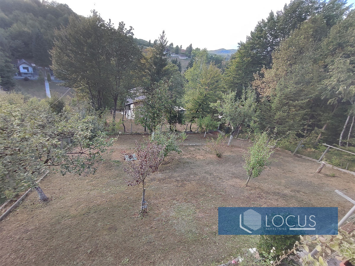 LOCUS: Kuća sa uređenim dvorištem, Rakovica, Ilidža 15