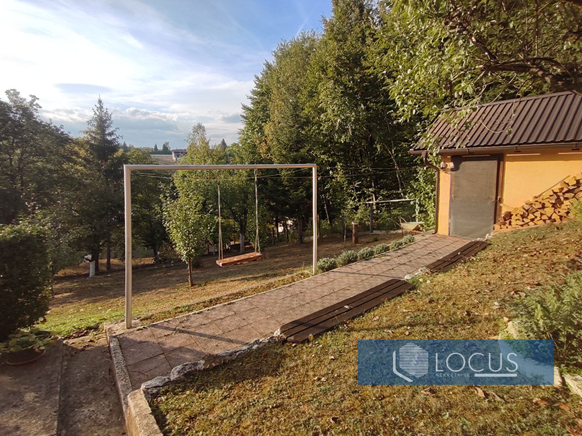 LOCUS: Kuća sa uređenim dvorištem, Rakovica, Ilidža 16
