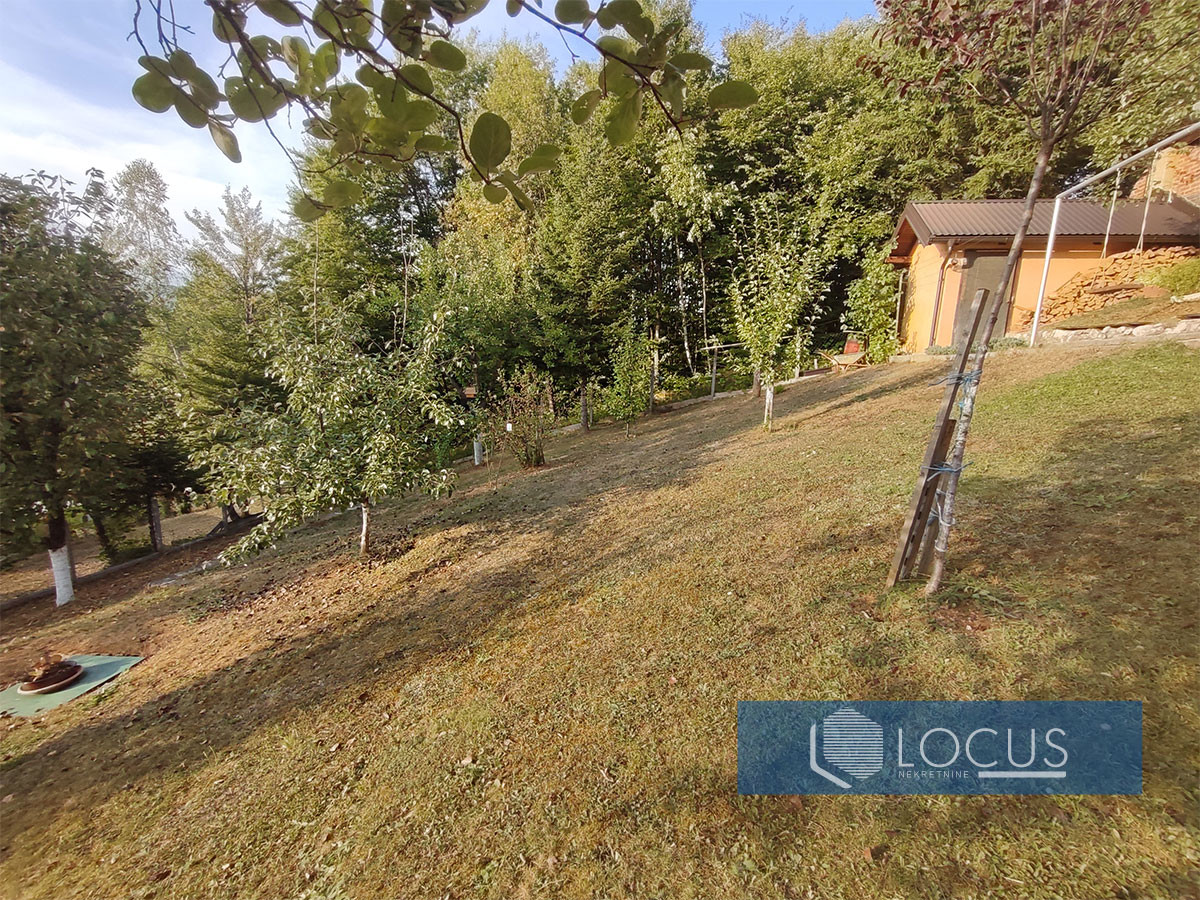 LOCUS: Kuća sa uređenim dvorištem, Rakovica, Ilidža 18