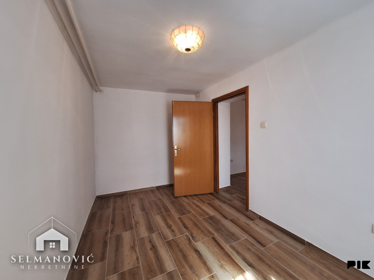 Kuća na 3 etaže 95m2 (220m2) - Kalemova - Centar Marijin Dvor 13