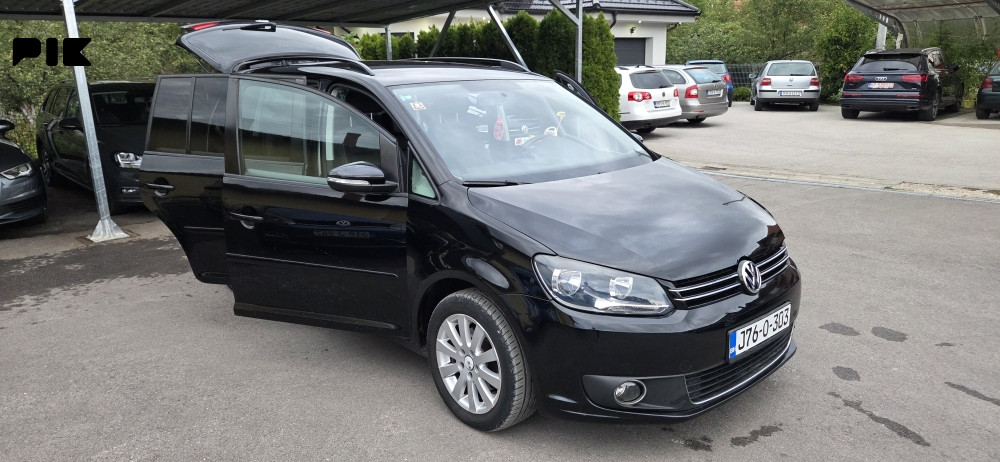 Volkswagen Touran 2011 godina 1.6 tdi 77kw. - slika 14