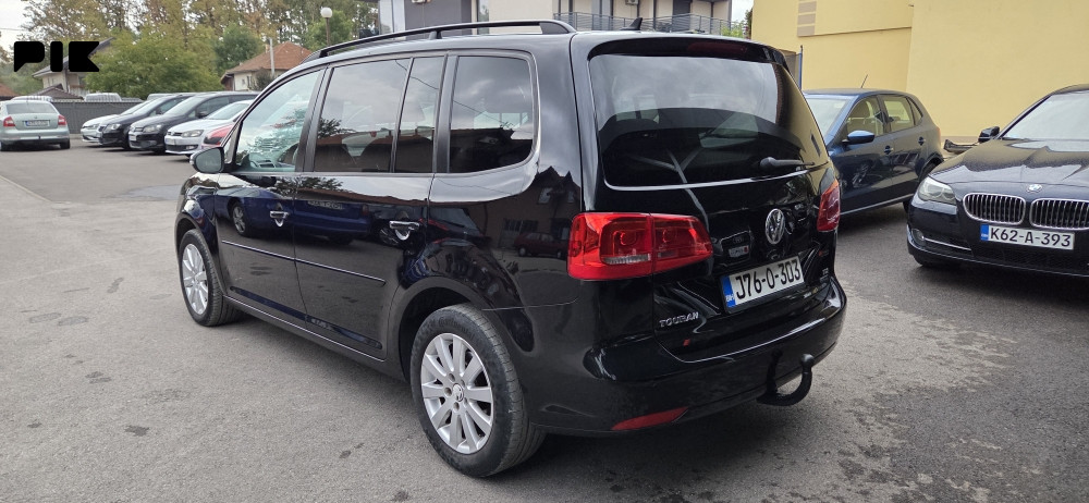Volkswagen Touran 2011 godina 1.6 tdi 77kw. - slika 10
