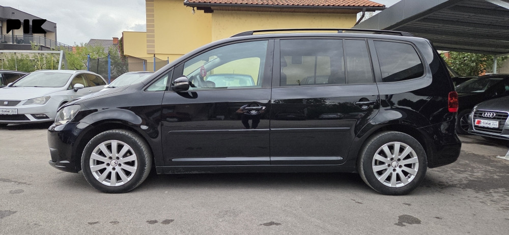 Volkswagen Touran 2011 godina 1.6 tdi 77kw. - slika 6