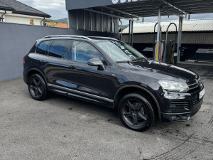 Volkswagen Touareg R line