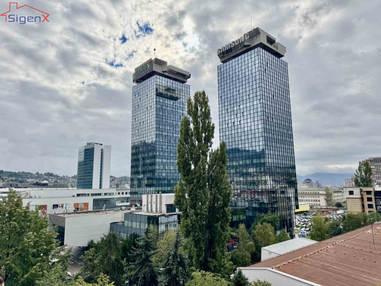 TROSOBAN STAN/CENTAR/MARIJIN DVOR/83m2/BALKON/USELJIVO/5.sprat