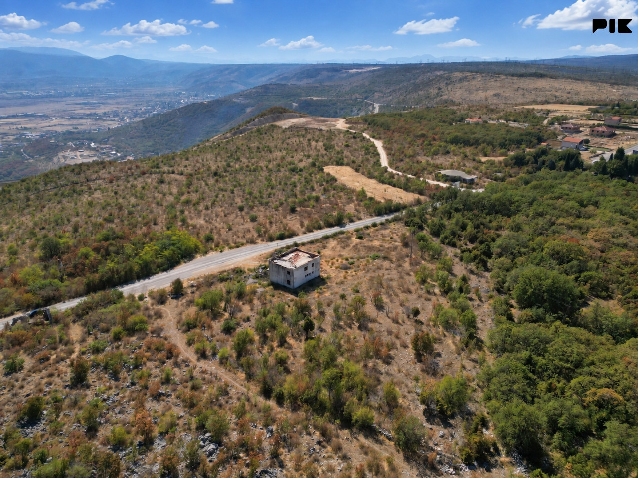 Investicijska prilika - panoramski pogled i odlična lokacija 2