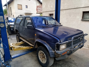 Nissan Terrano 2.4 dijelovi Terrano 1 djelovi