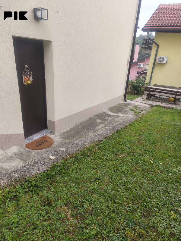 Stan na dan u kući sa dvorištem 4