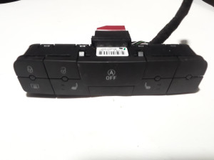 6P0927137D PREKIDAC  SEAT IBIZA 2015-2017