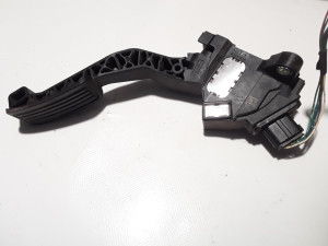 781100D011 POTENCIOMETAR GASA  Toyota YARIS 2009-2011