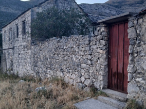 Zemljište, 2200 m², Trebinje