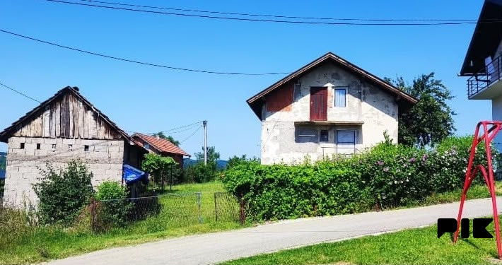 Prodajem kucu Miljkovac Doboj