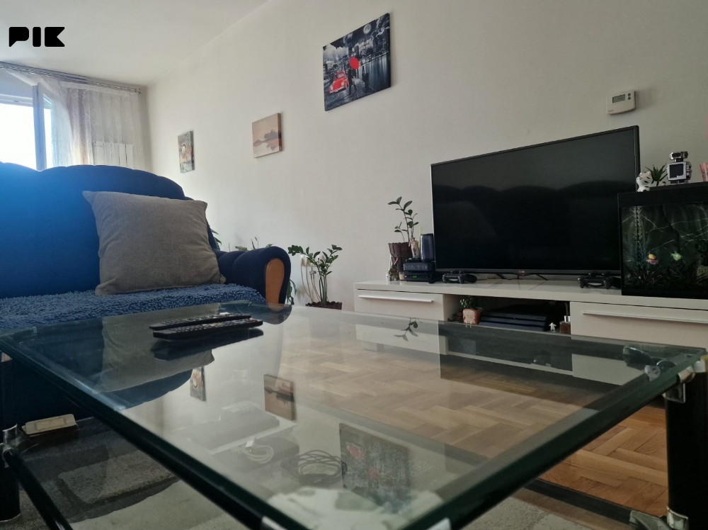 Stan garsonjera Nedžarići Tibra 1