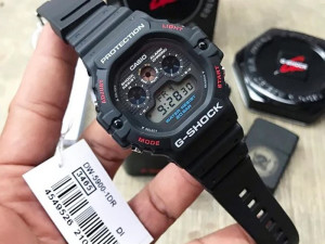 Casio G-Shock DW-5900U-1 Muški sat