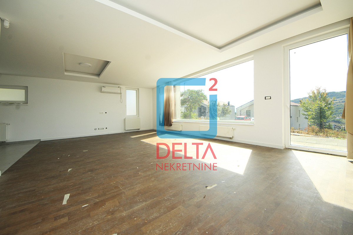Luksuzna vila / kuća / 2 parking mjesta / Poljine Hills 2
