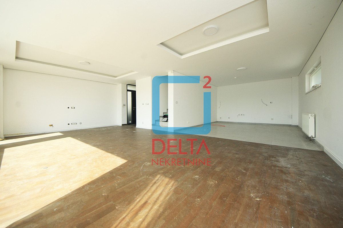Luksuzna vila / kuća / 2 parking mjesta / Poljine Hills 3