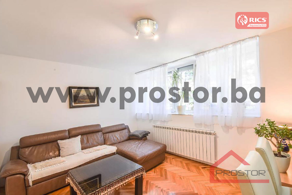 PROSTOR izdaje:Trosoban stan, 75m2, Višnjik