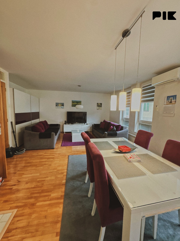 Apartan na dan, Stari grad, kod Vjećnice i Baščaršije 5