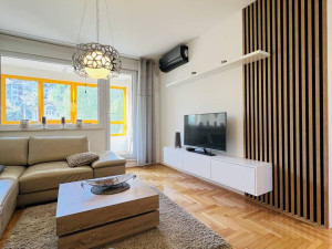 Vrhunski opremljen četverosoban stan Grbavica Iznajmljivanje