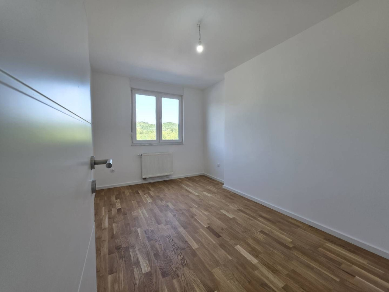 Novogradnja stan sa 3 spavaće sobe Nova Dobrinja Istočno Sarajevo 10