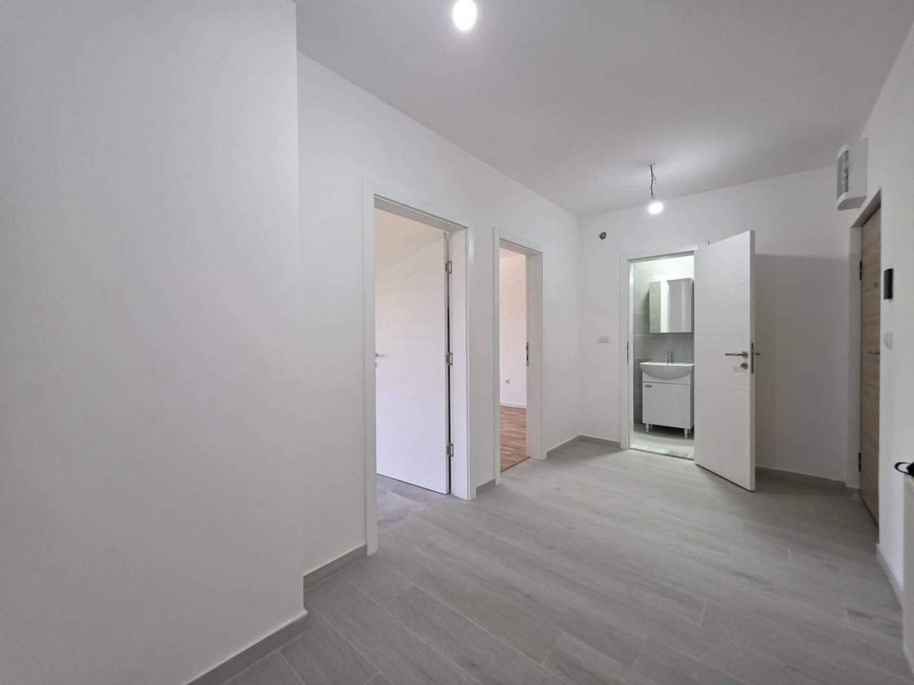 Novogradnja stan sa 3 spavaće sobe Nova Dobrinja Istočno Sarajevo 22