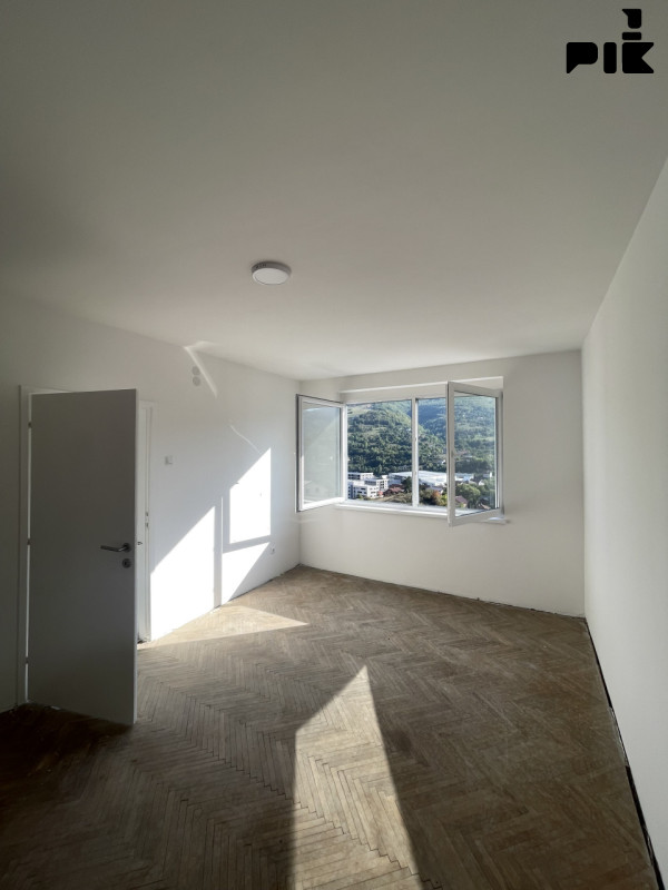 Stanovi i apartmani Travnik 40m2 2