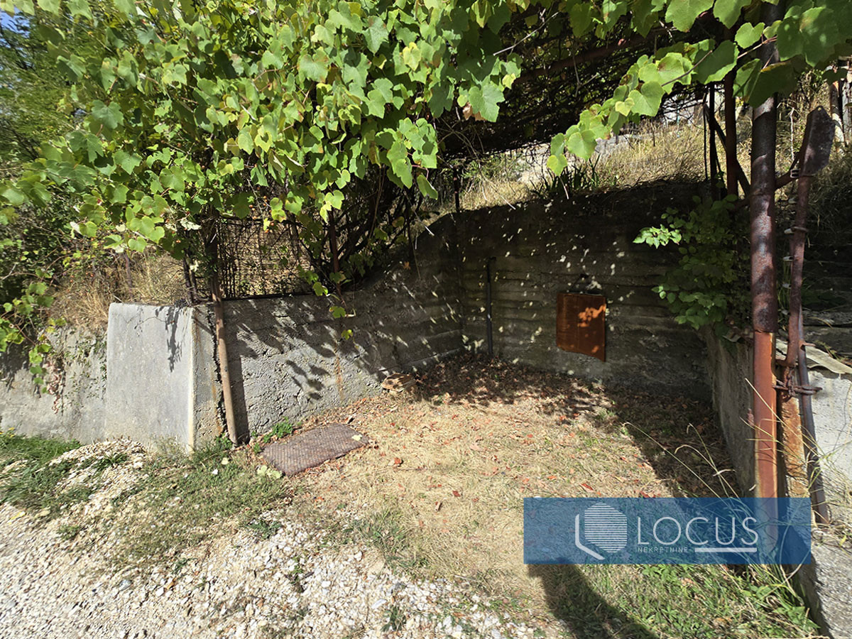 LOCUS: Vikendica na parceli 734m2, D. Jošanica, Vogošća 15