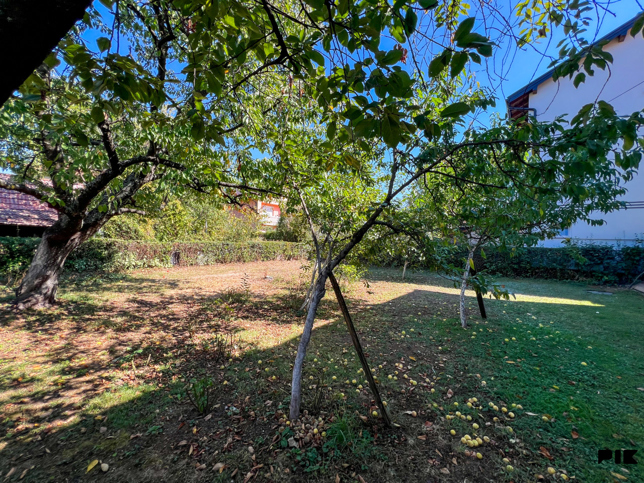 Kuća Sokolović Kolonija 180m2 na dvije etaže i vrt 400m2 Ilidža 10