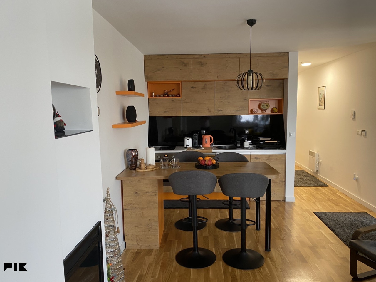 Prodajem namješten apartman na Bjelašnici sa garažom 2