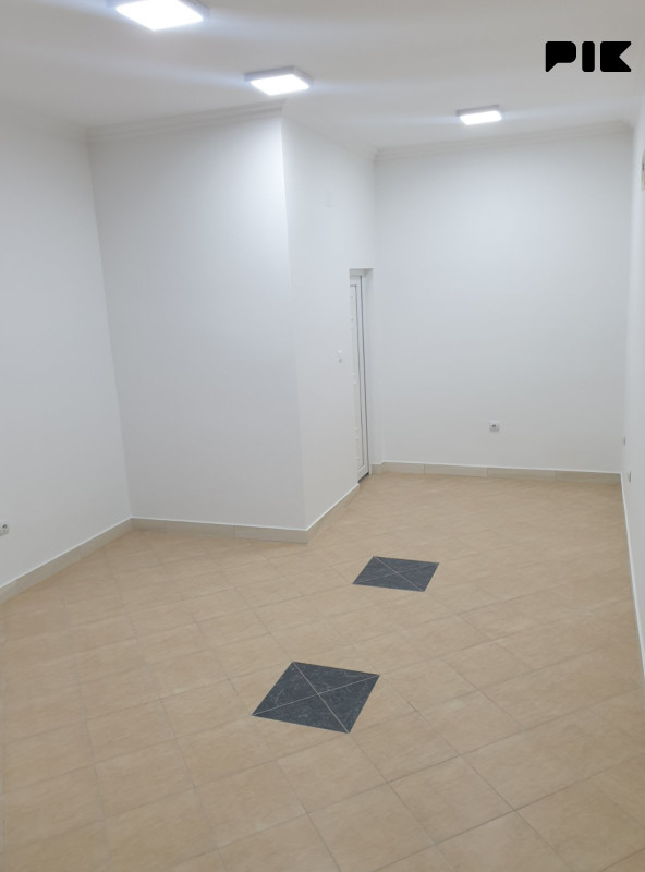 Poslovni prostori Bijeljina 24m2 7