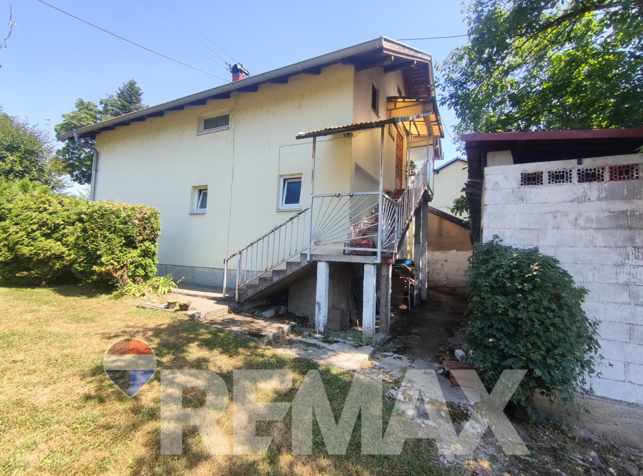 Kuća 150m2, Paprikovac kod UKC-a, plac 928m2 3