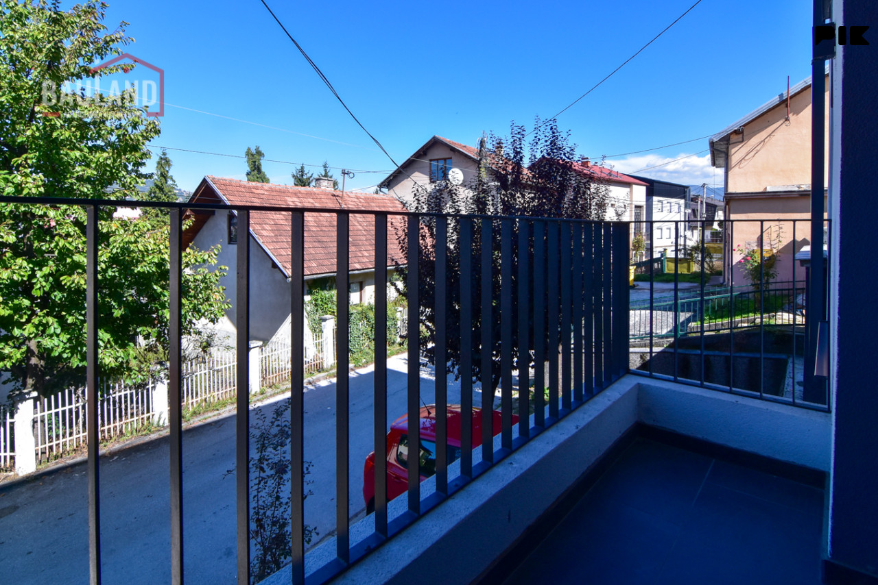BAULAND/Moderan, dvoetažni stan 85m2/Pavla Lukača,Vraca 19
