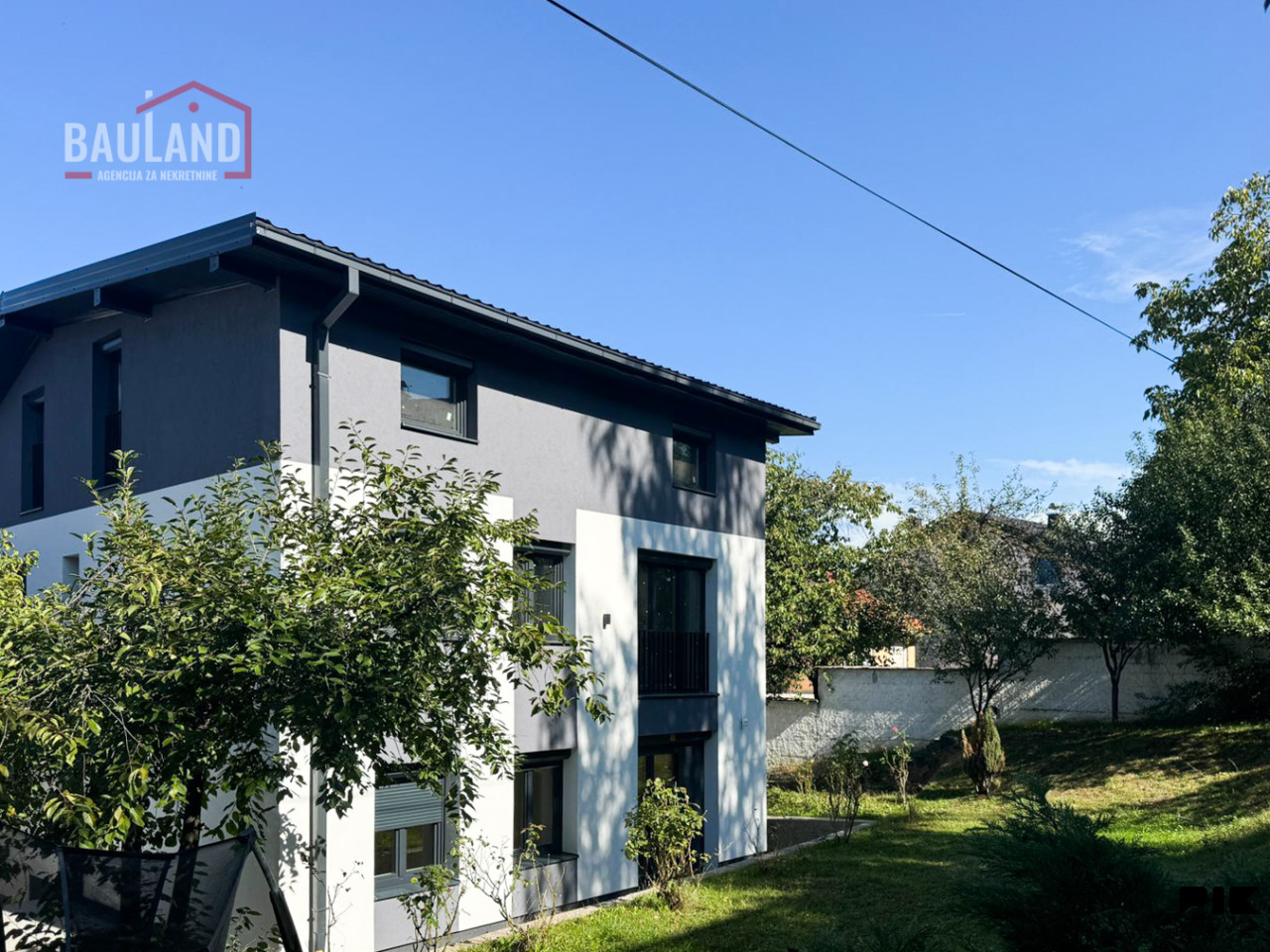 BAULAND/Moderan, dvoetažni stan 85m2/Pavla Lukača,Vraca 20