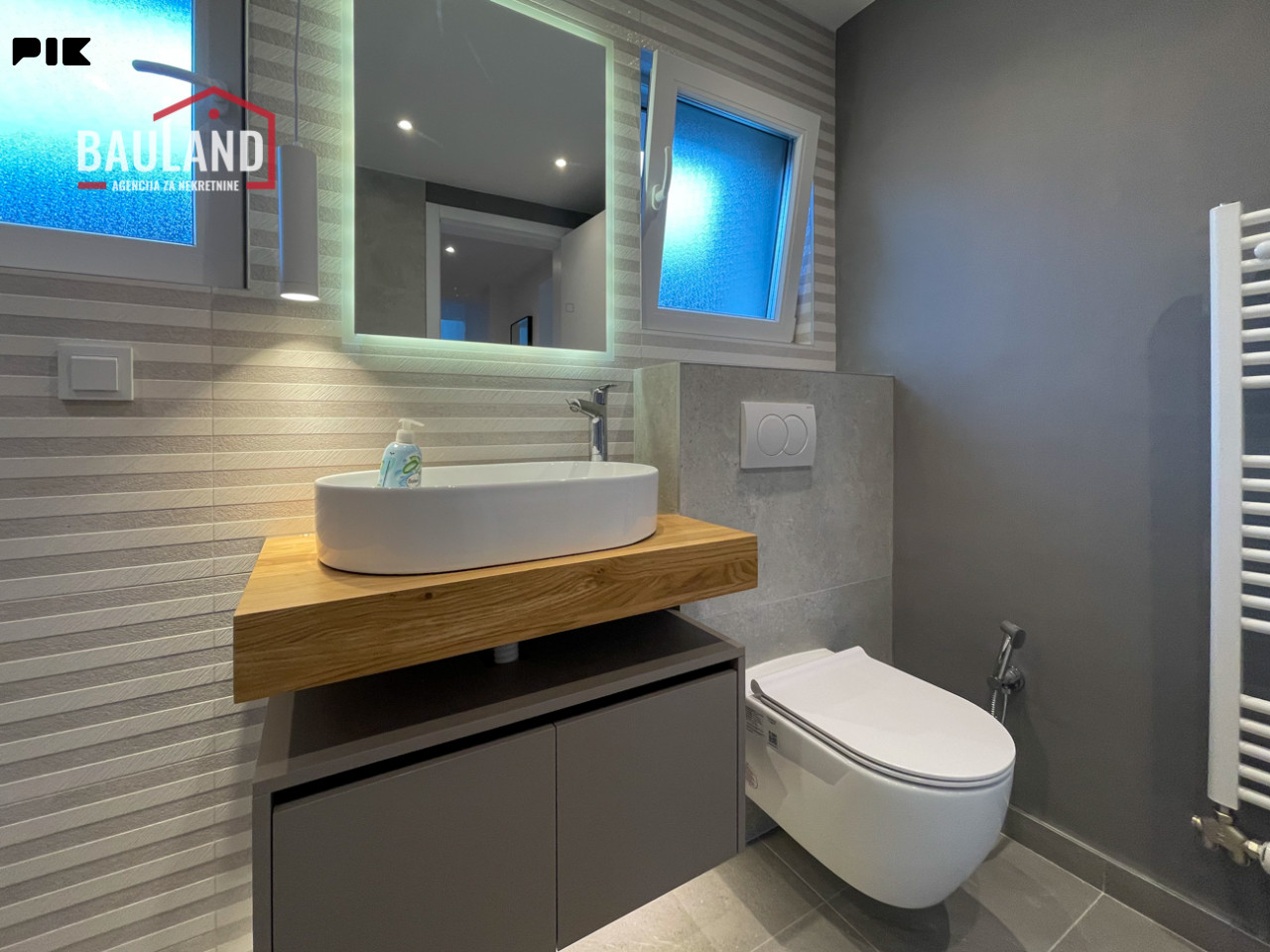 BAULAND/Moderan, dvoetažni stan 85m2/Pavla Lukača,Vraca 17